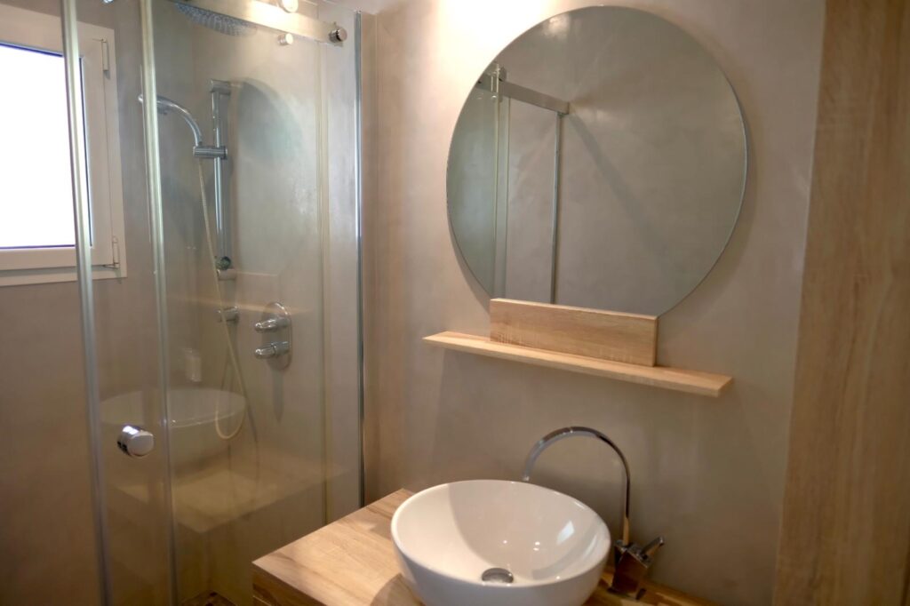 Proche MONACO, vue mer , jardin , jacuzzi ISM Property