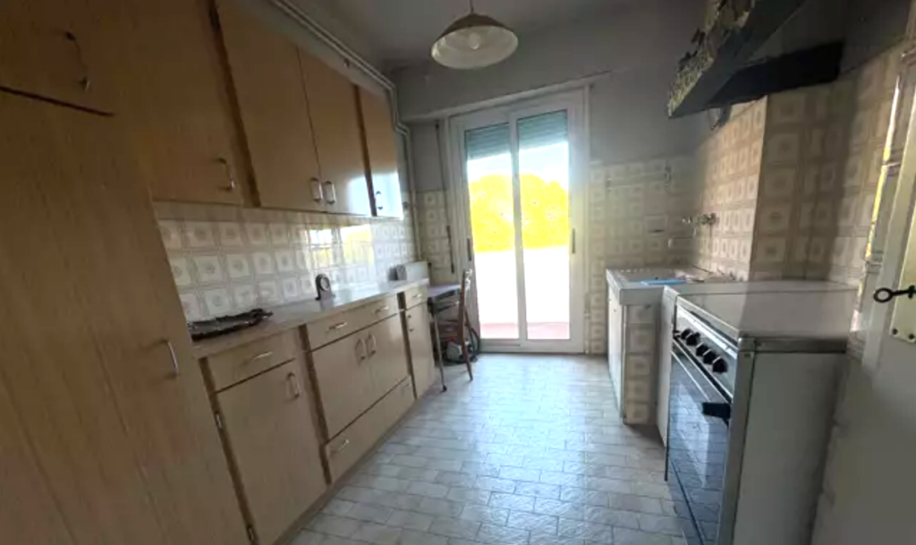 Open sea view, pool, famous luxury building 