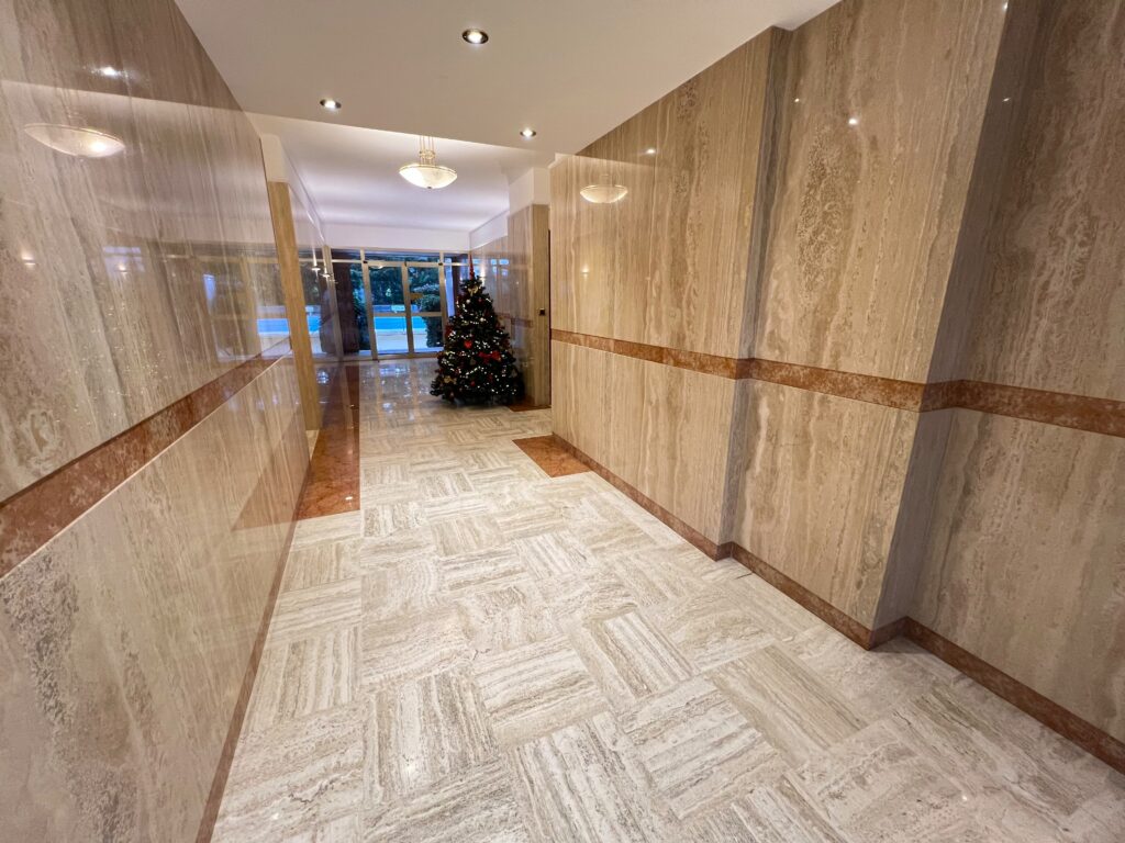 Open sea view, pool, famous luxury building