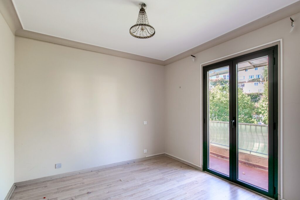 Villa near beaches, near town center ISM Property