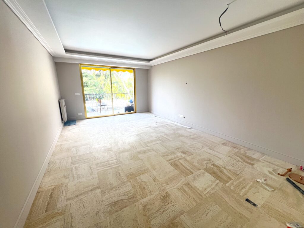 Domain with pool near beaches/MONACO ISM Property