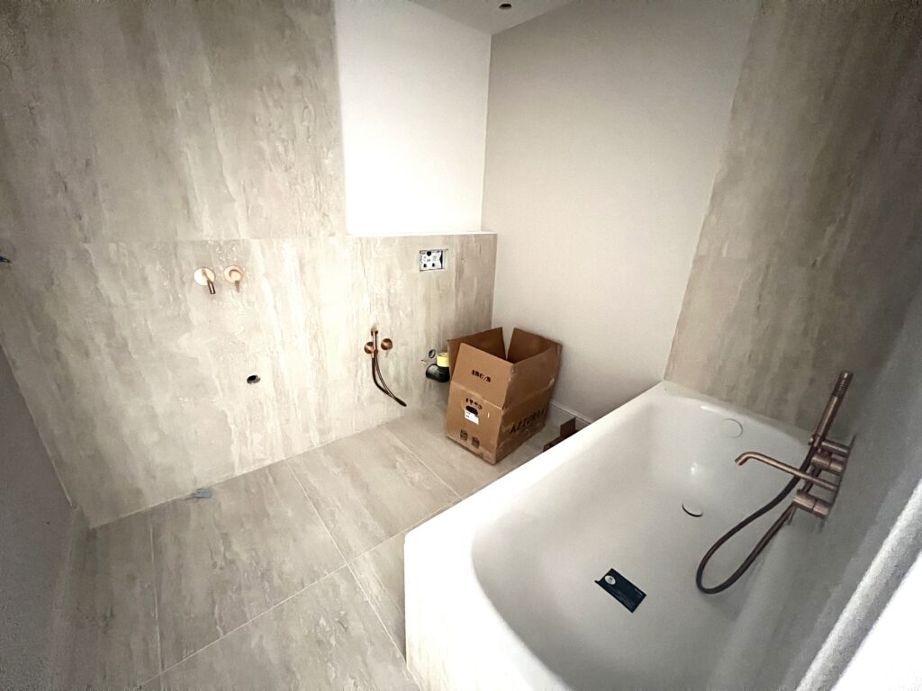 Domain with pool near beaches/MONACO ISM Property