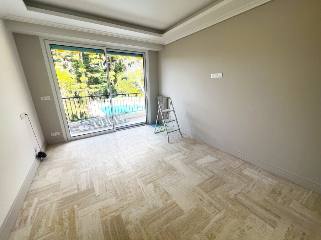Domain with pool near beaches/MONACO ISM Property