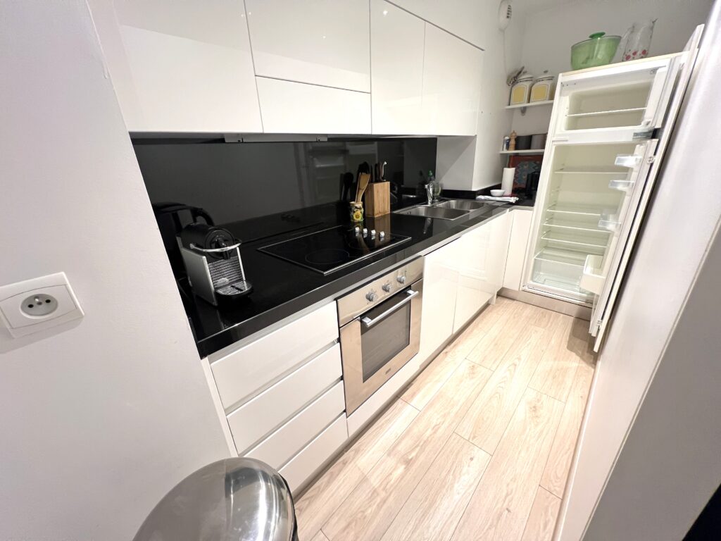 RENTING Investment Apartment , border MONACO ISM Property