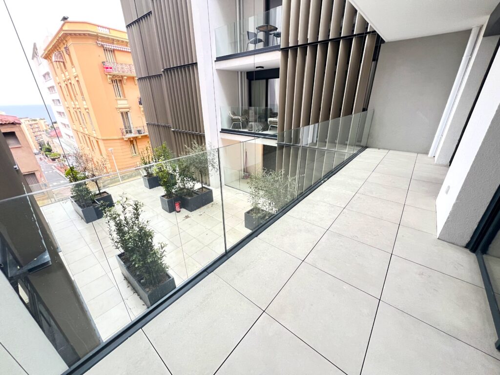 Border Monaco, terrace ISM Property