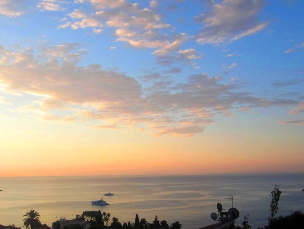 Plage Cabbe a proxité , terrasse ISM Property