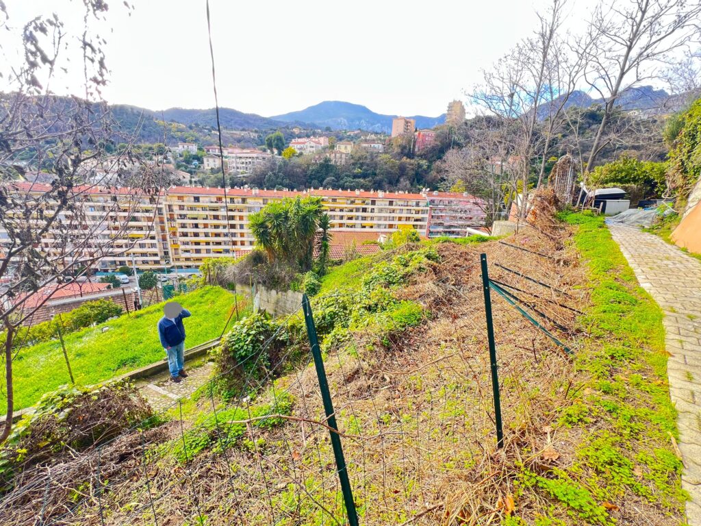 Vue , calme , Borrigo ISM Property