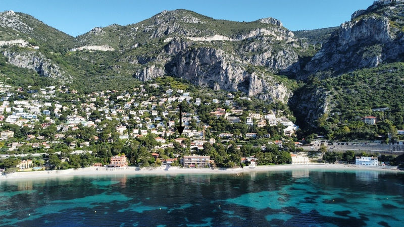 Limitrophe plages, restaurants , proche MONACO ISM Property