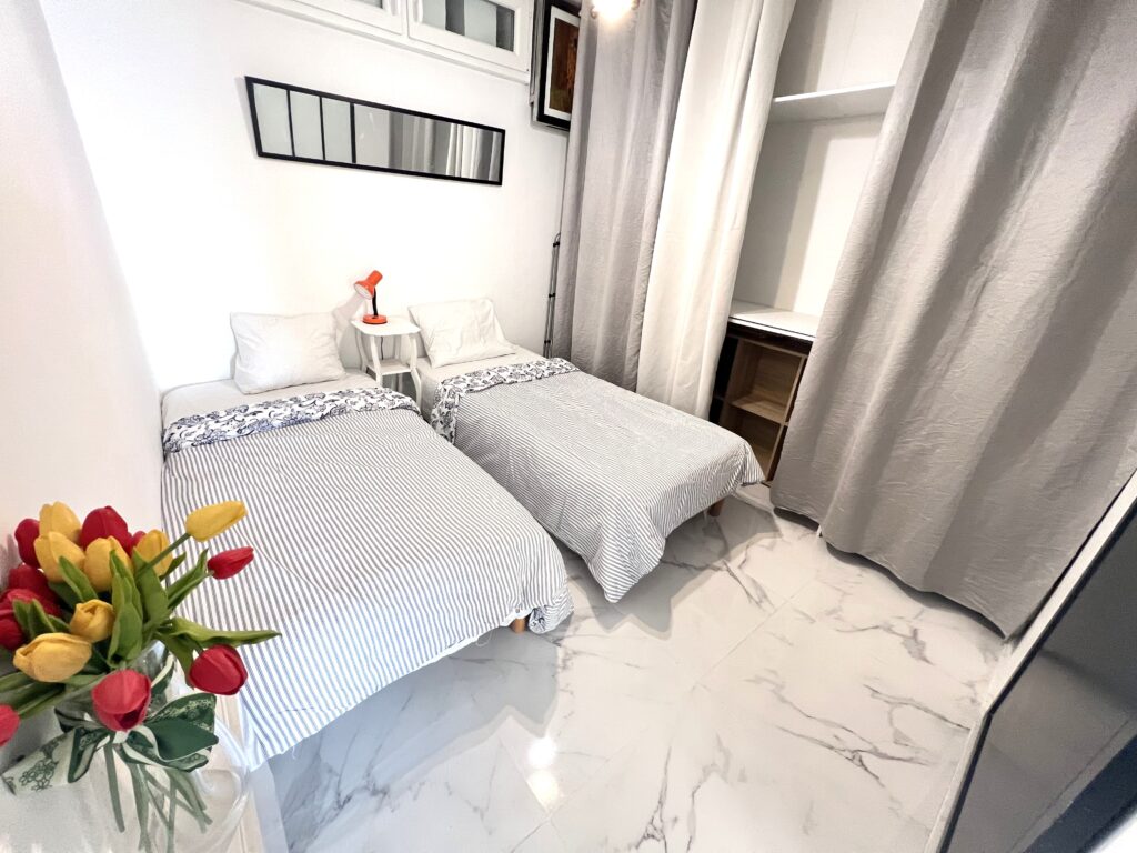 Limitrophe Monaco et la plage