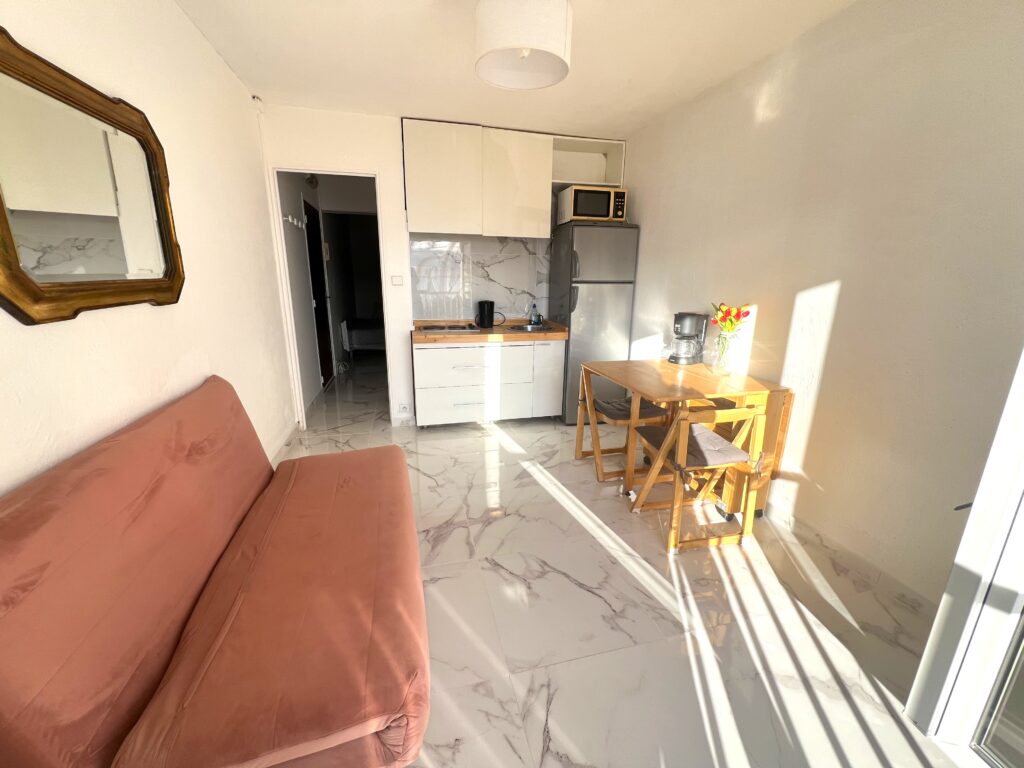 Limitrophe Monaco et la plage