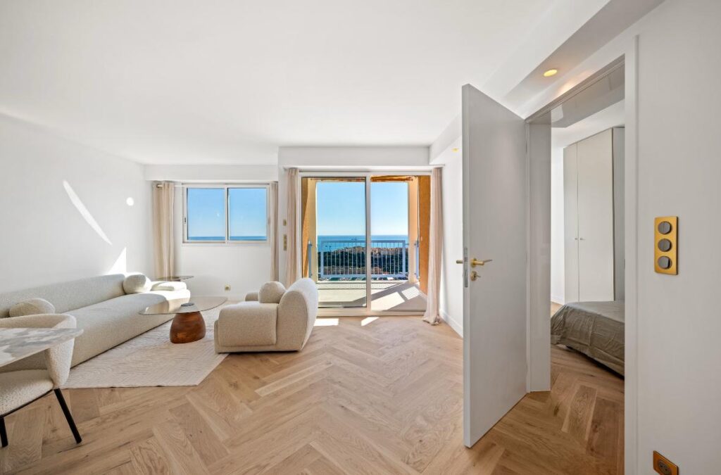 Fantastic sea view , terraces , border MONACO ISM Property