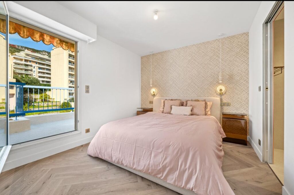 Fantastic sea view , terraces , border MONACO ISM Property