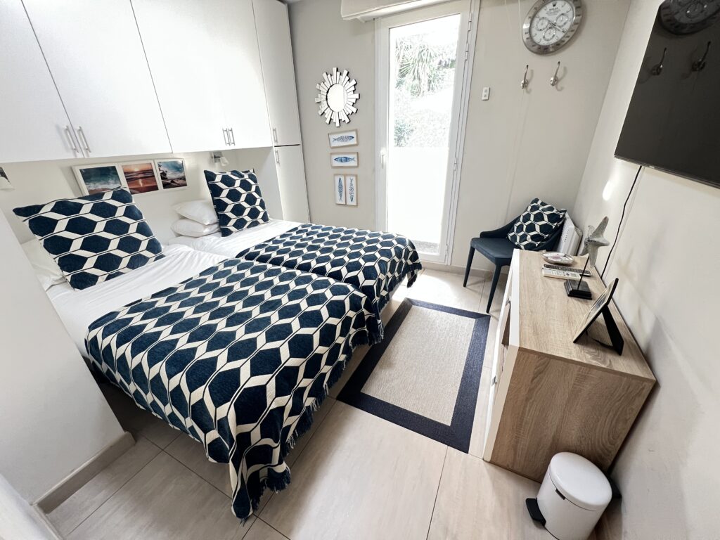 Border MONACO, terrace 60sqm, open sea view ISM Property