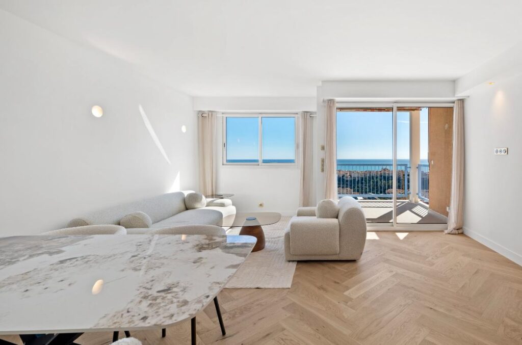 Fantastic sea view , terraces , border MONACO ISM Property