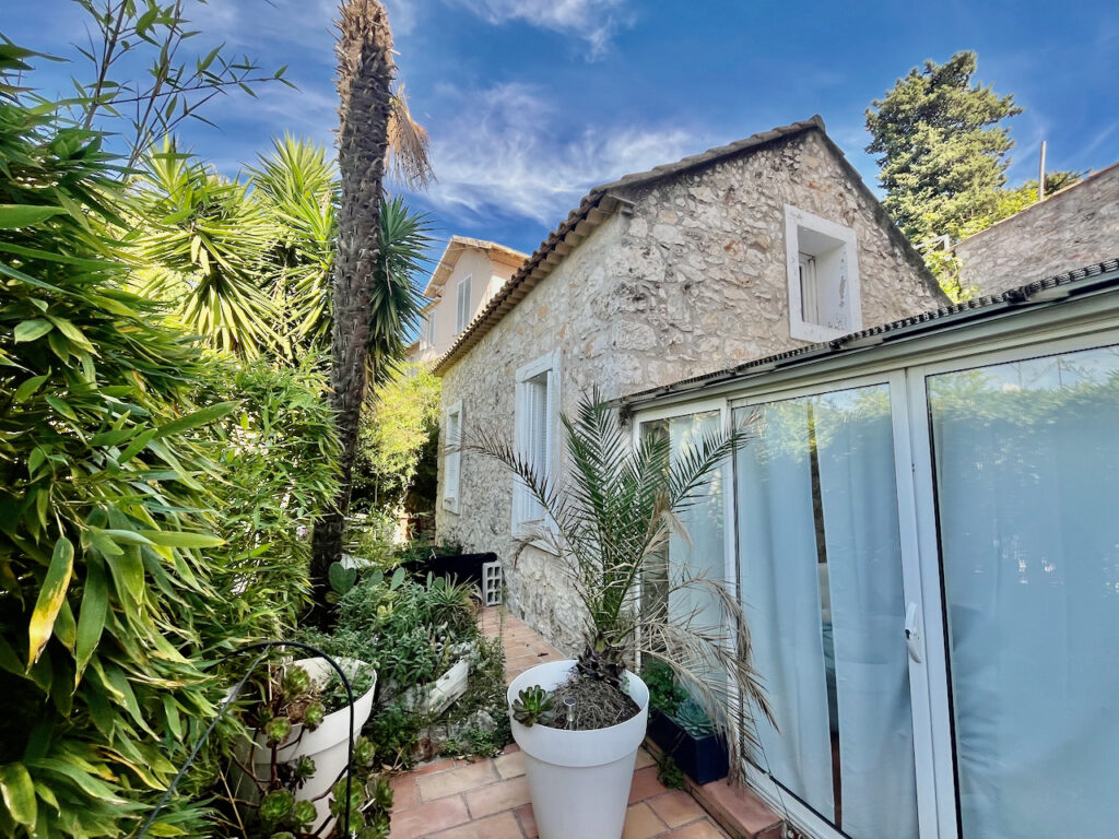 La Turbie , view owe the green hills ISM Property