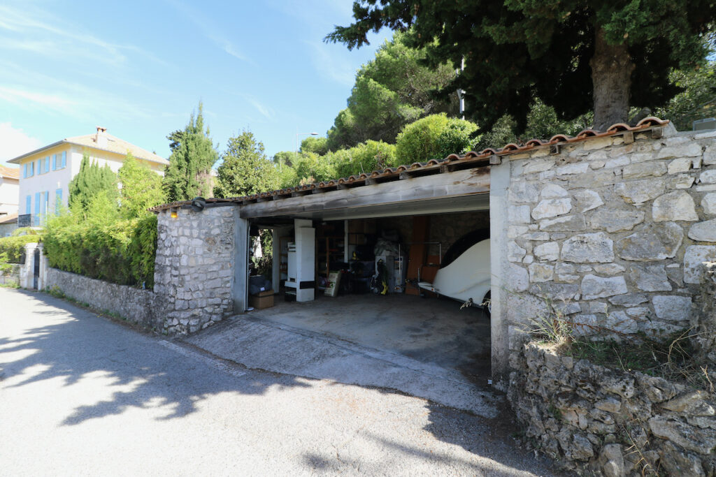 La Turbie , view owe the green hills ISM Property