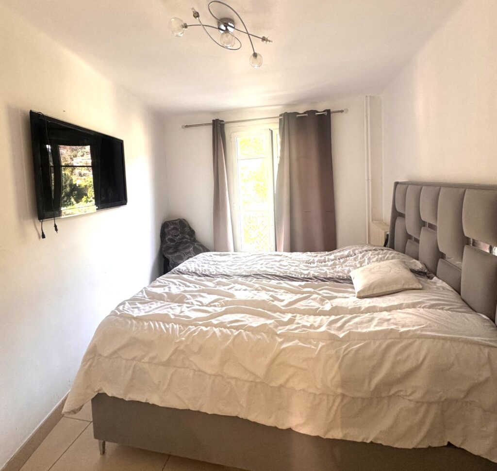 Menton , apartment with terrace ISM Property