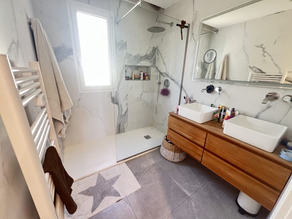 Cap martin, jardin plat, apercu mer , calme ISM Property