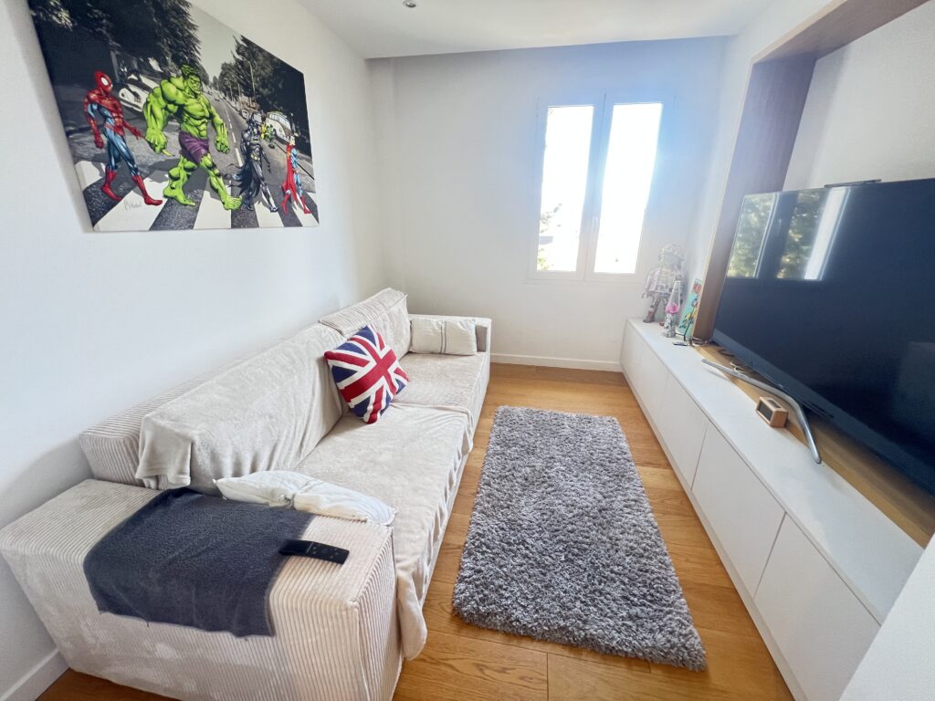 Cap martin, jardin plat, apercu mer , calme ISM Property