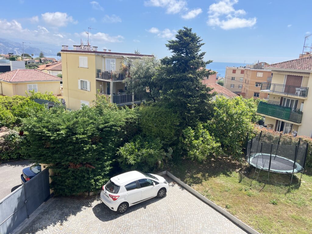 Cap martin, jardin plat, apercu mer , calme ISM Property