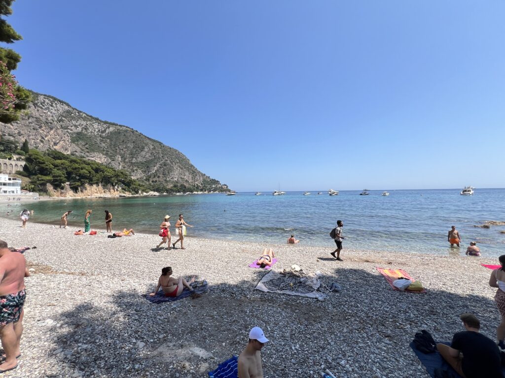 Beaches next door, nice view ISM Property