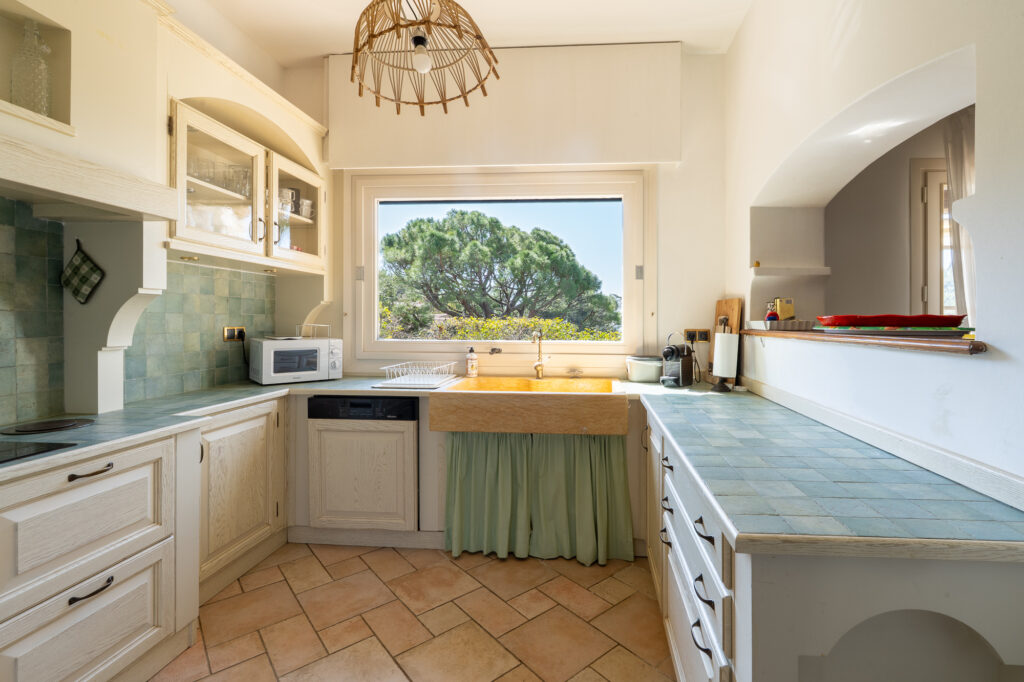 Proche Monaco, basse La Turbie, jardin plat ISM Property