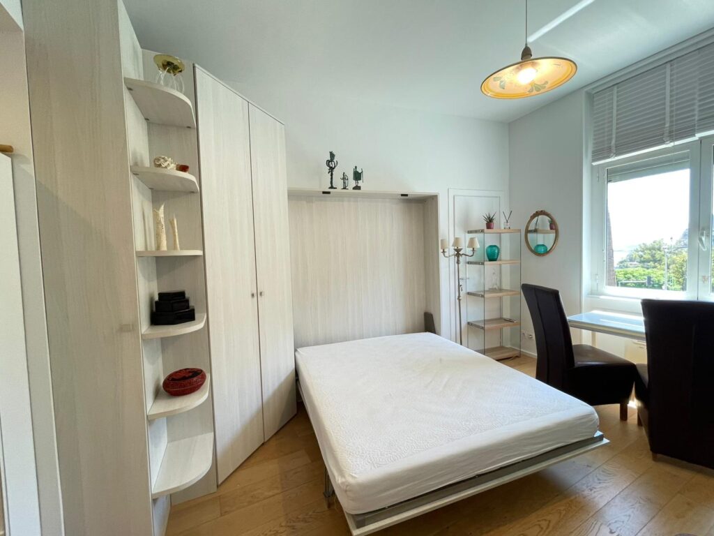 Limitrophe plage ,Eze sur mer ISM Property
