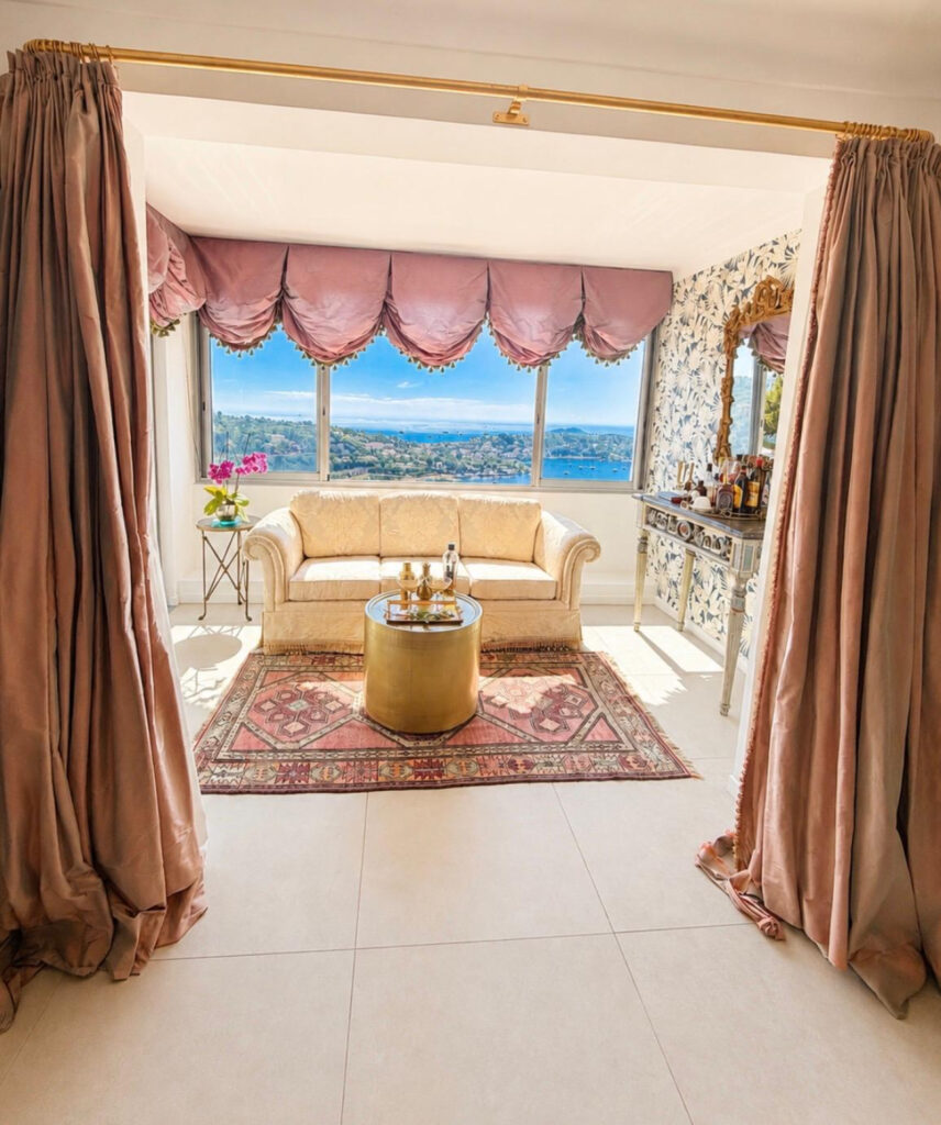 open sea view, near town center ISM Property
